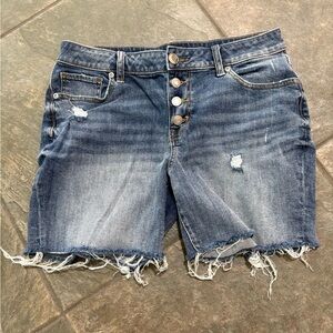 Maurices Women’s Distressed Cutoff Button Fly Denim Shorts Size 10